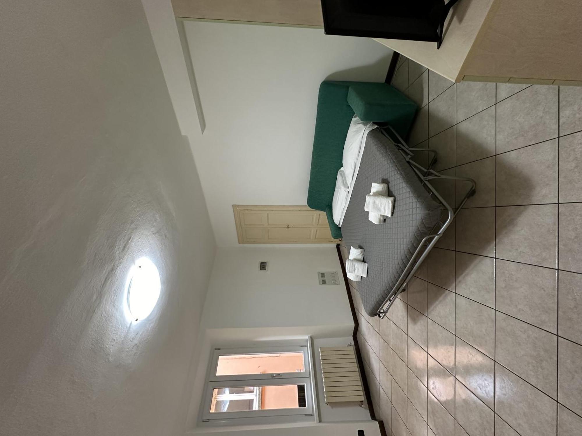 Roncati 7 Center Town Studio Apartments Bellagio Kültér fotó