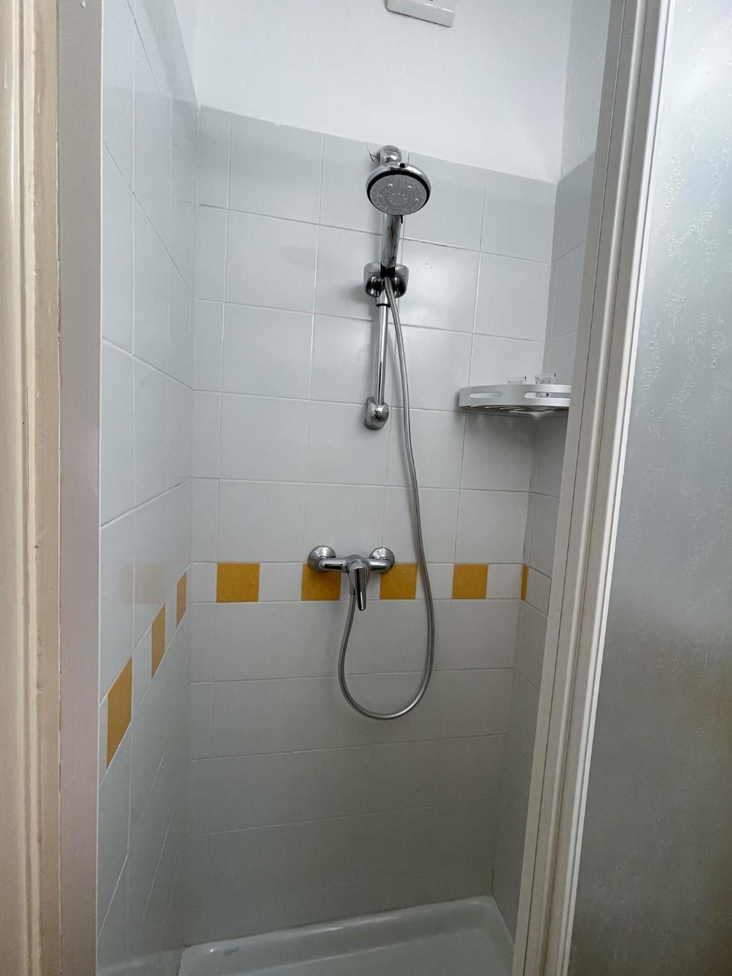 Roncati 7 Center Town Studio Apartments Bellagio Kültér fotó